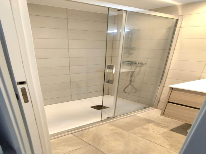 4, Apartment with scenic view, Girona