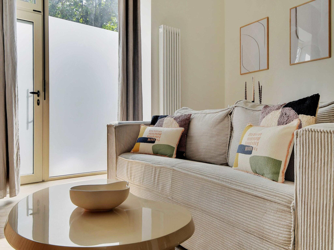 4, Modern Apartement Center of Paris Montmartre, Paris