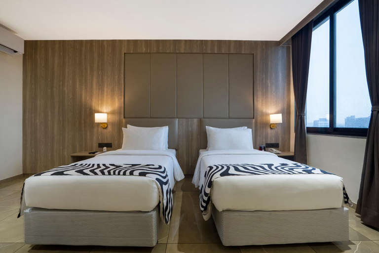 Bedroom 2, Sunday Hotel Convention Centre Vadodara, Vadodara