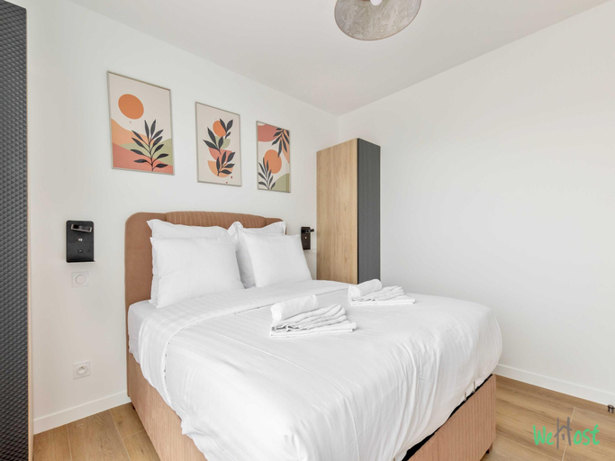 2, Apartment with balcony in Paris, Val-de-Marne