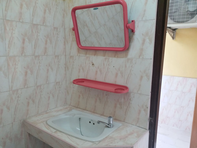 Bathroom 5, Sema Nakhon Hotel, Sung Noen