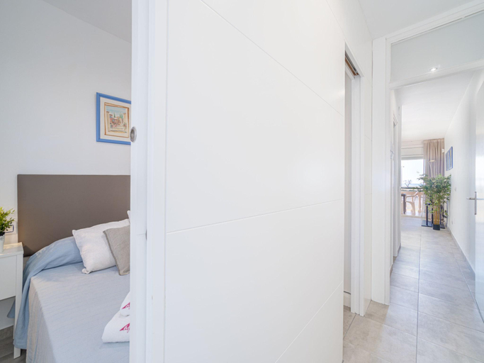 4, Apartment in Empuriabrava by Sandy Beach, Girona