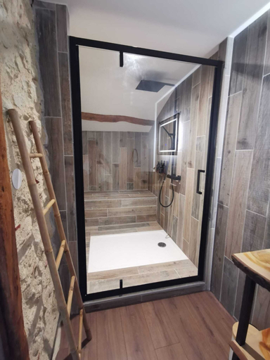 Bathroom 5, Domaine de Pourrouquet chambres d'hôtes, Gers