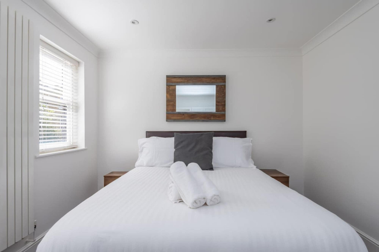 Room 3, Islington Charm 1BR Essex Road, London