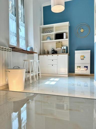 Shared kitchen 3, Vacanze Romane Suite 7 Languages, Rome