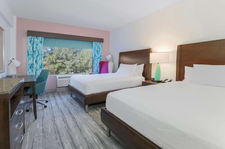 Bedroom 3, Hilton Garden Inn Raleigh-Durham/Research Triangle Park, Durham