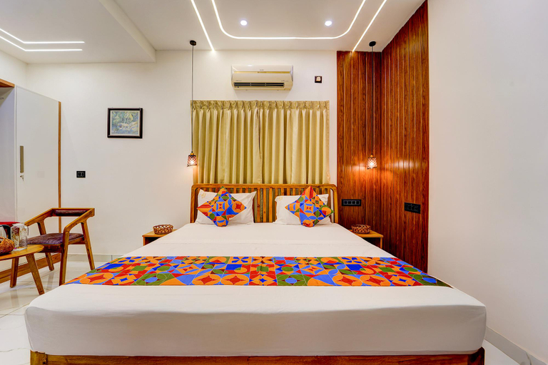 Bedroom 3, FabHotel Elroi Suites, Ernakulam