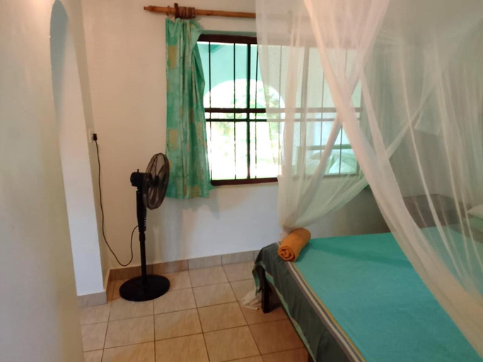 Bedroom 2, Diani Beachalets, Msambweni