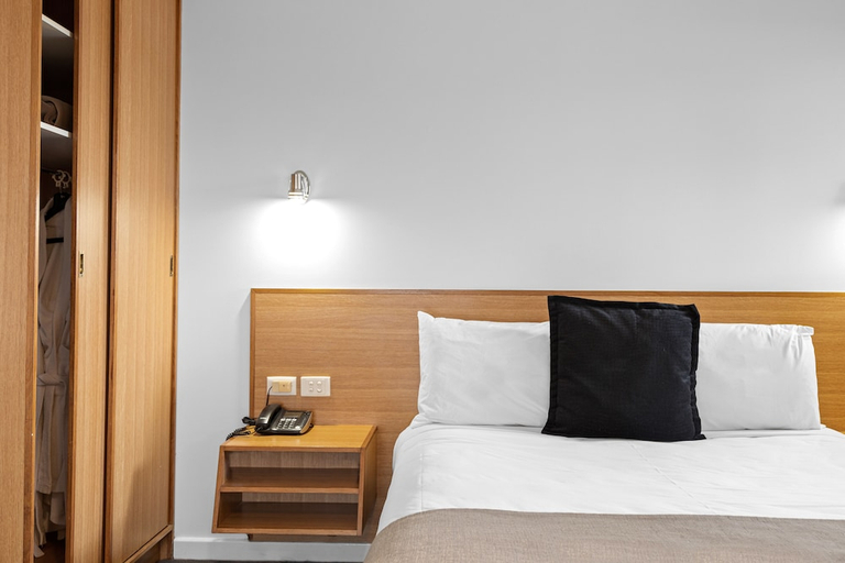 Bedroom 2, Mantra Mount Gambier, Mount Gambier