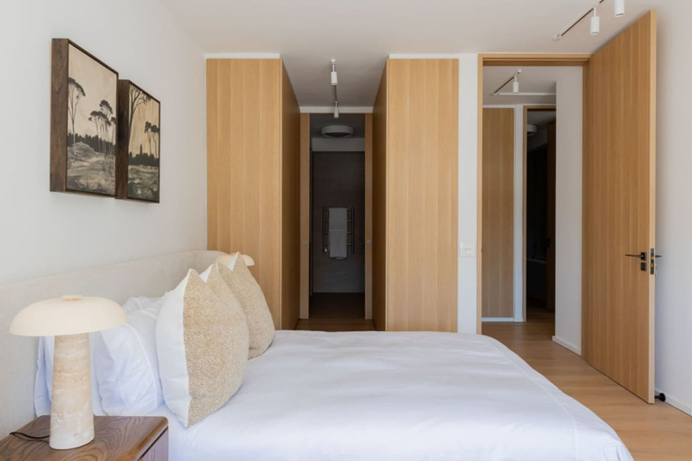 Room 3, Casa Mia Lux - Sea Point 2 Bedroom Apartment, City of Cape Town