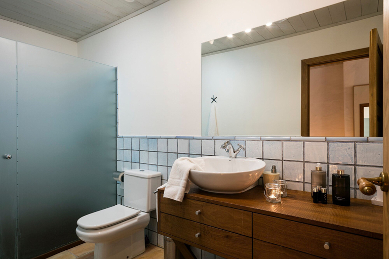 Room 3, Emporda Costa Brava Marenya, Girona