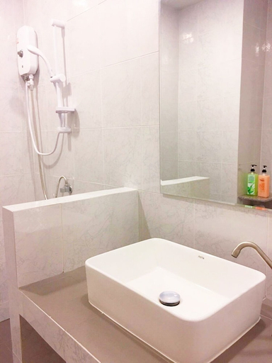 Bathroom 3, Kosit One Hotel, Buang Sam Phan