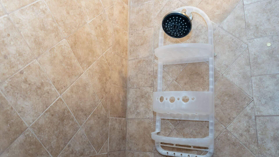 Bathroom 3, Pompano Beachview Home 4 Bedroom Home by RedAwning, Cameron