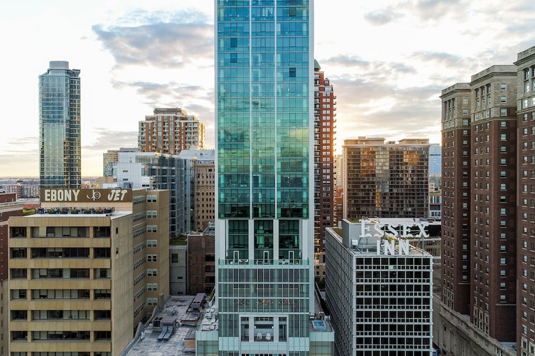 Exterior & Views 2, Sentral Michigan Avenue, Cook