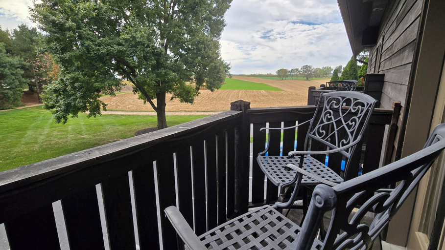 Others 5, Twin Pine Manor Bed & Breakfast, Lancaster