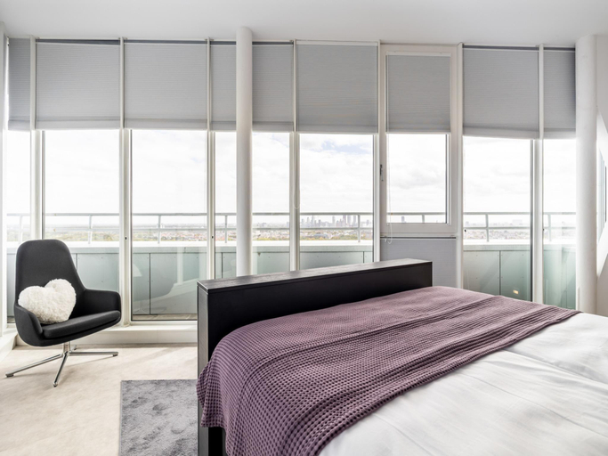 2, comfortable apartment with panoramic views, The Hague