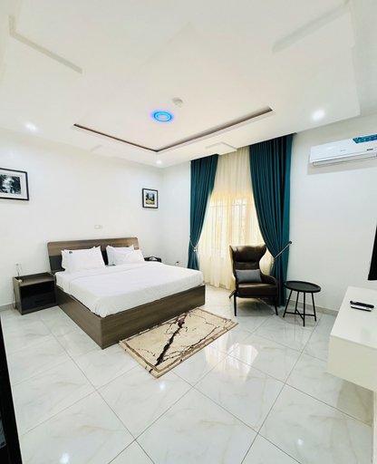 Room, Urban Ts, AbujaMun