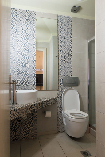 Bathroom 3, Stamos Hotel, Central Macedonia