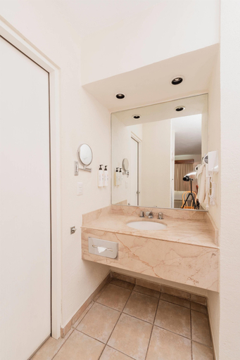 Bathroom 4, Comfort Inn Tampico, Tampico
