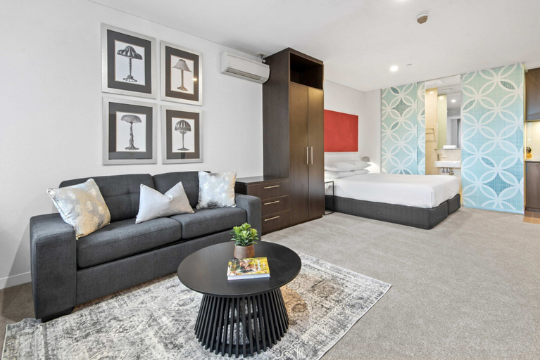 Living room 4, Charming 1-bed Central Studio Apartment, Melbourne