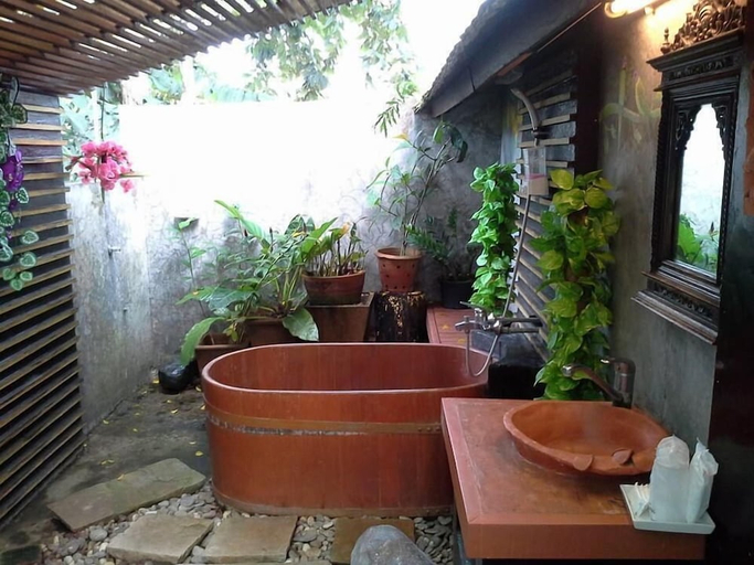Bathroom 4, Baanklangdoi Resort, Hang Dong