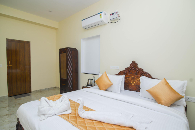 Bedroom 2, Sk Grand Villa, Heritage Inn, Viluppuram