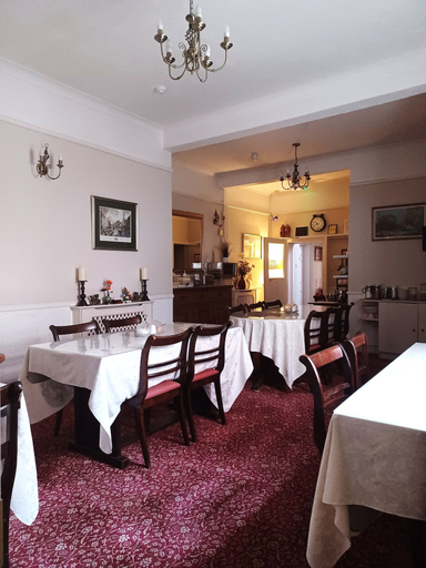 Food & Drinks 5, Hunters Lodge, Southampton