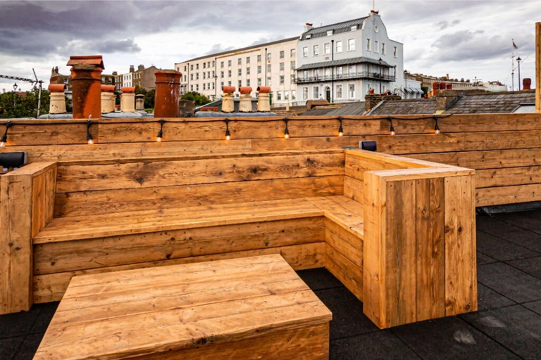 Room 5, Harbourside Roof Terrace sea Views By Adliv, Kent