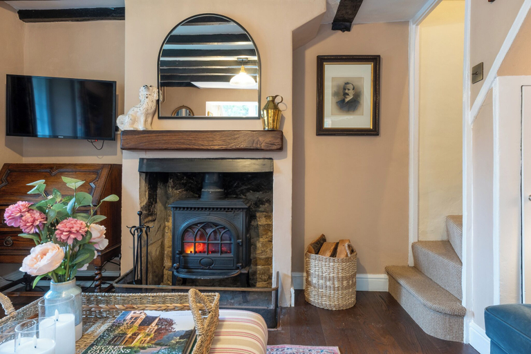 Living area 5, Beautiful 2BD Cottage in the Cotswolds, Gloucestershire