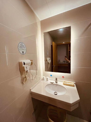 Bathroom 3, GreenTree Inn Huangshi Huahu Development Zone Daquan Road, Huangshi