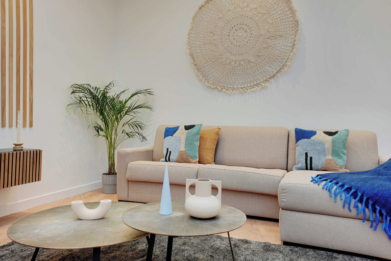 Living area 4, A/c Stunning Flat 2bdr/6p - Parc des Expositions, Paris