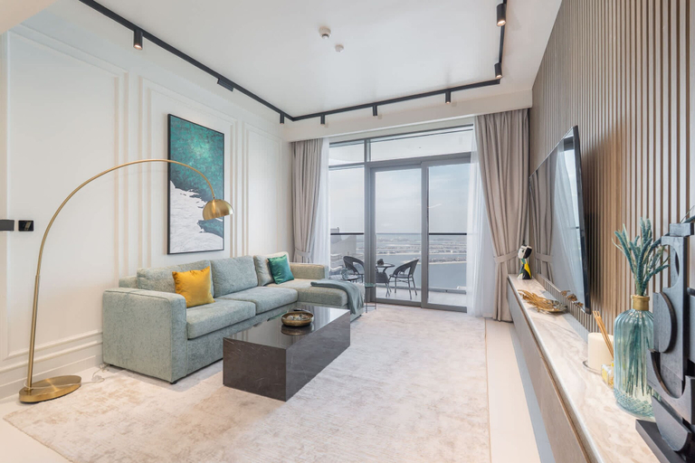 Room 3, 1 Bedroom in Marina Vista With Full Palm Views, Dubai