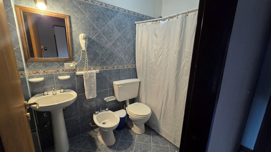 Bathroom 4, Cumbres Nevadas - Hostería Boutique, Lago Argentino