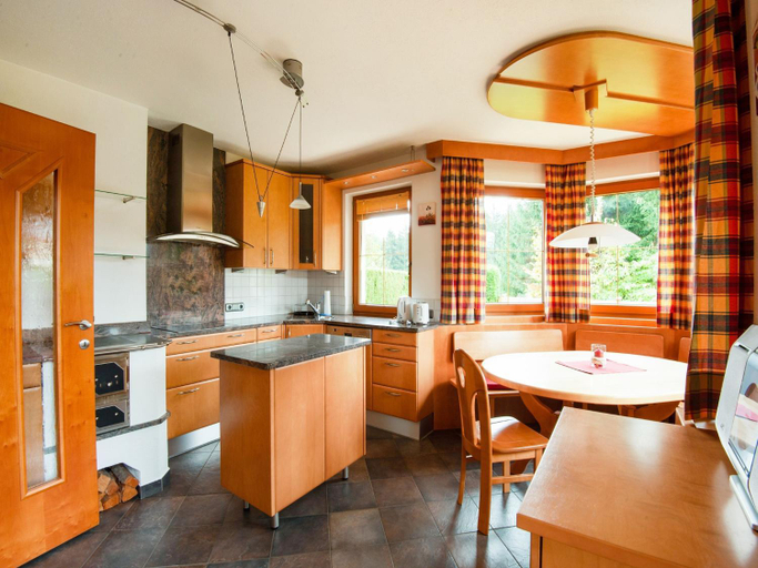 Others 4, Chalet in Reith near Ski Slopes, Kufstein