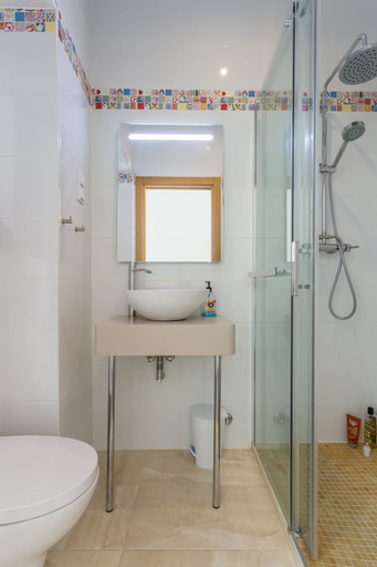 Bathroom 2, Fisherman s House in Oldtown With Rooftop, Albufeira
