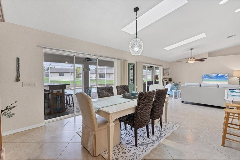 Dining 4, Cape Coral 3-Bedroom Canalfront Pool Vacation Home with Dock 3 Home, Lee