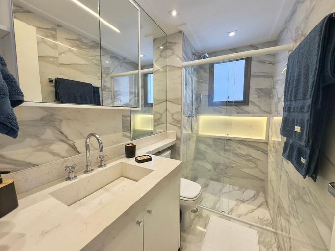 Bathroom 3, Edição Jardim Paulista, São Paulo