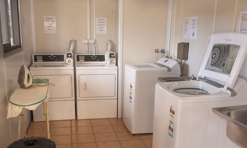 Bathroom 3, Rangiora Eco Holiday Park, Waimakariri