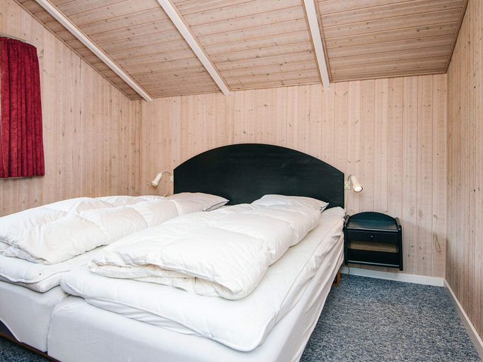 Bedroom 2, 4 Star Holiday Home in Ansager, Varde