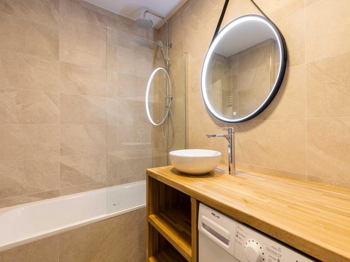 Bathroom 2, DIFY Louis Blanc - Brotteaux, Rhône