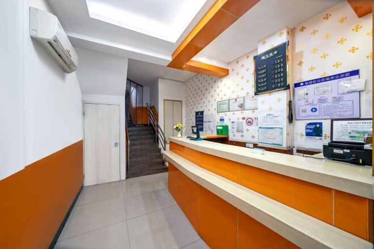 Others 5, Yalan Hostel, Shanghai