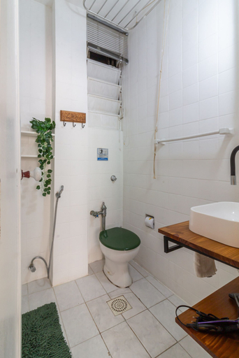 Room 3, Cozy 6 Minutes From Copacabana Beach Br710, Rio de Janeiro