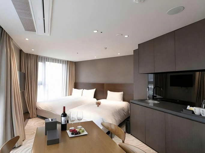 Others 2, Ebenezer Hotel, Jeju
