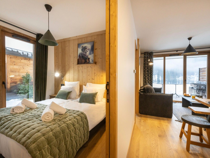 Room 5, Apartment in La Chapelle Near Ski Lift, Haute-Savoie