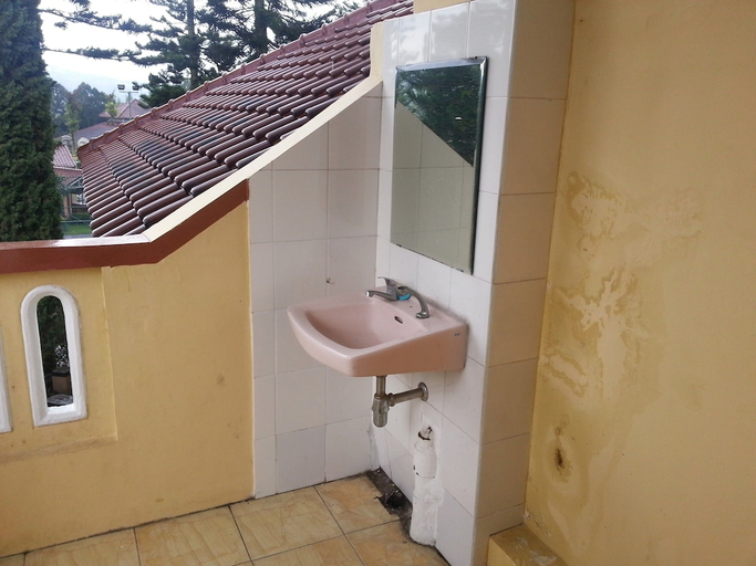 Bathroom 4, Kota Bunga A, Bogor