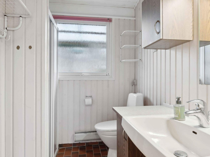 Bathroom, 5 Star Holiday Home in Saltum, Jammerbugt