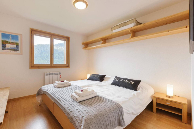 Others 4, La Taniere Cozy Chalet With Incredible Views and Parking, Martigny