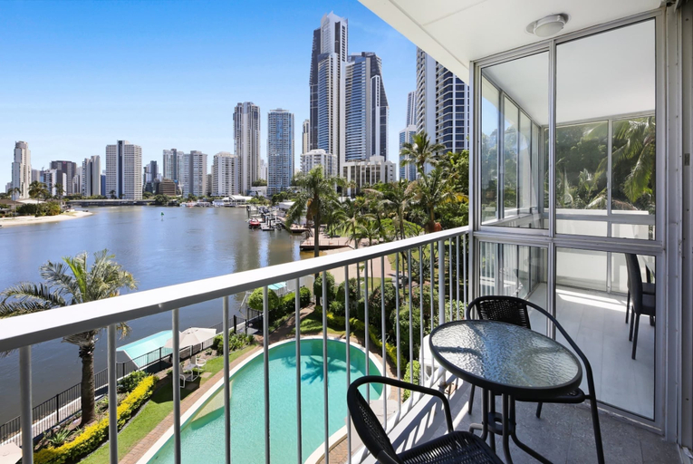 View from property 3, Stylish 2-bed in Surfers Paradise With River Views, Gold Coast