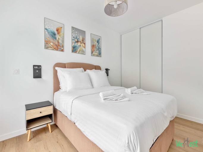 5, Apartment with balcony in Paris, Val-de-Marne