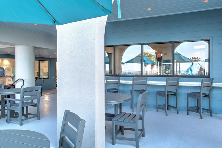 Outdoor dining 4, Phoenix West Ii 1703 3 Bedroom Condo, Baldwin